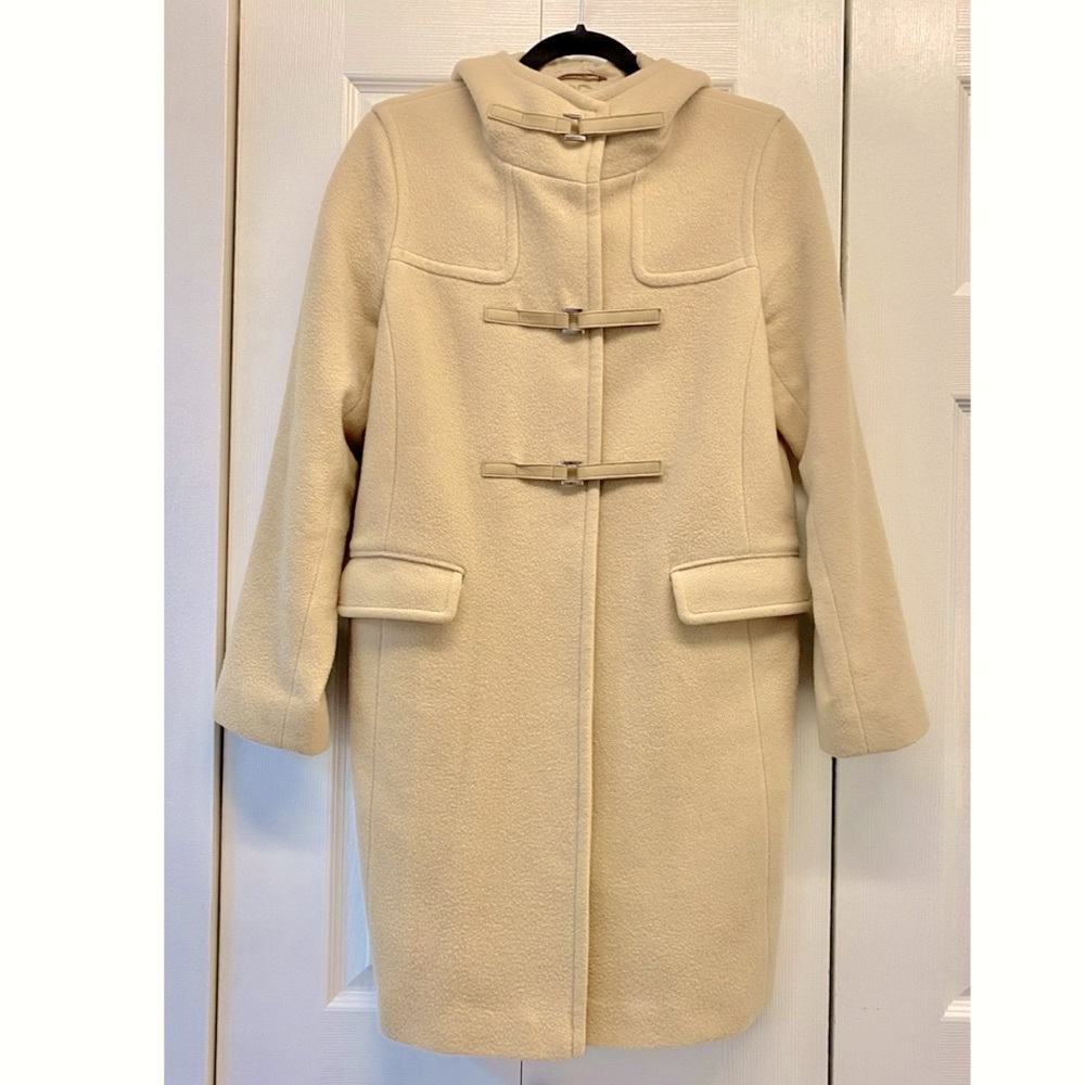 Elegant Cream Women's Coat